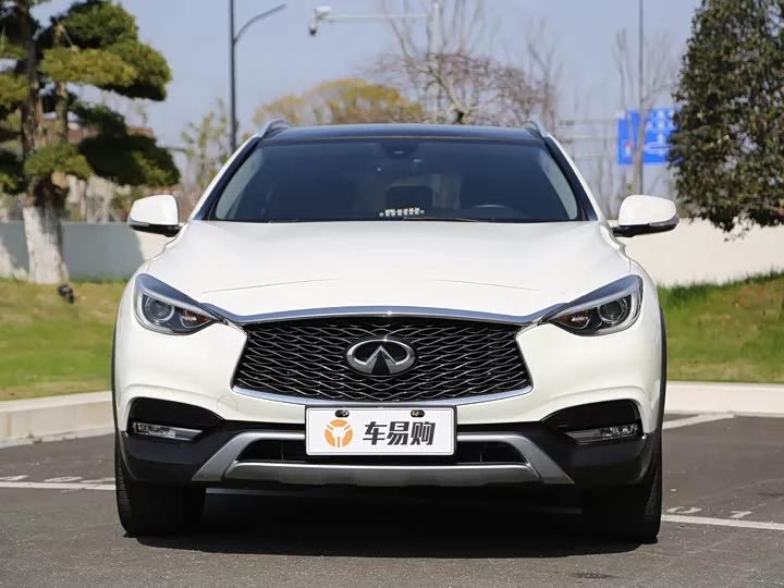 Infiniti QX30