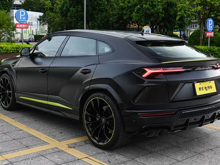 Lamborghini Urus