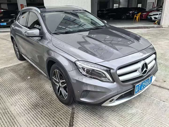Mercedes-Benz GLA