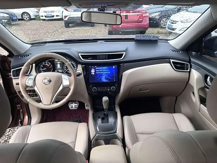 Nissan Qijun