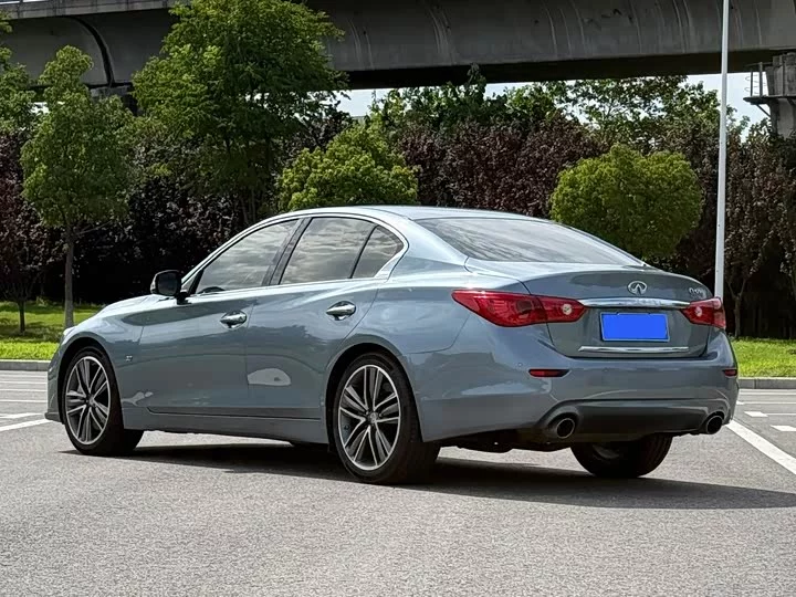 Infiniti Q50