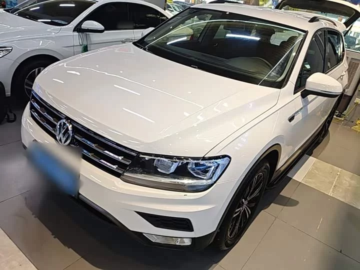 Volkswagen Tiguan L