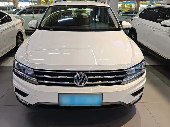 Volkswagen Tiguan L
