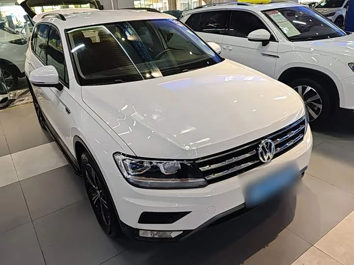 Volkswagen Tiguan L