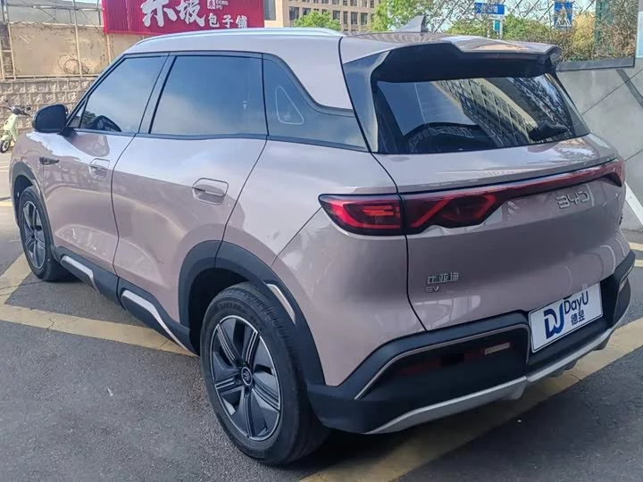 BYD Yuan UP