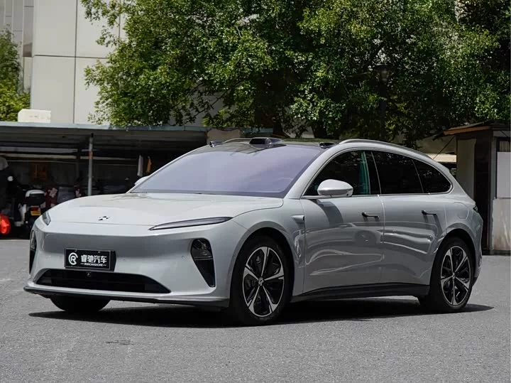 NIO ET5T