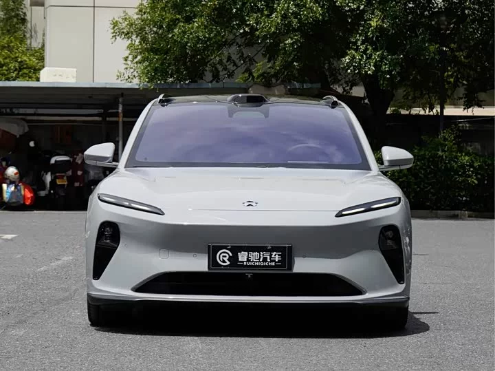 NIO ET5T