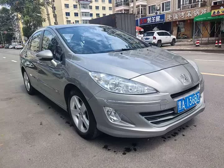 Peugeot 408