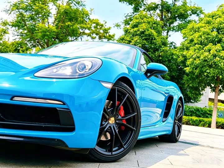 Porsche 718