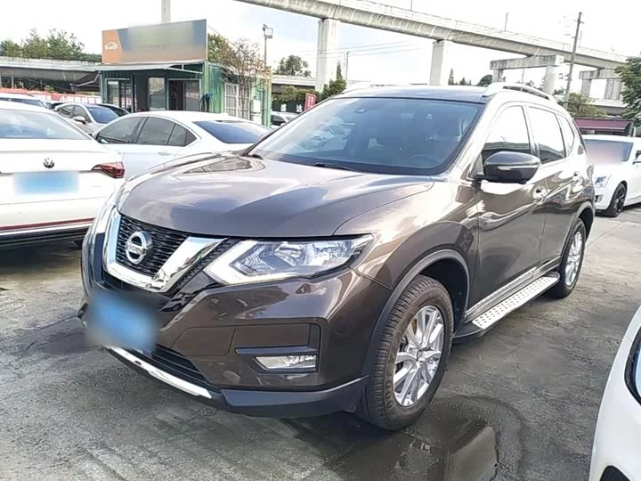 Nissan Qijun