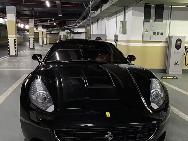 ferrari California T