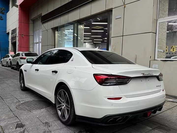 Maserati President