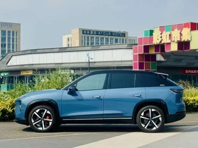 NIO ES7