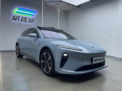 NIO ET5T