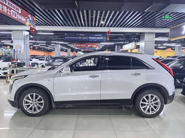 Cadillac XT4
