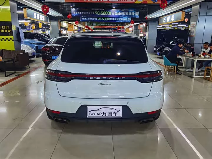 Porsche Macan