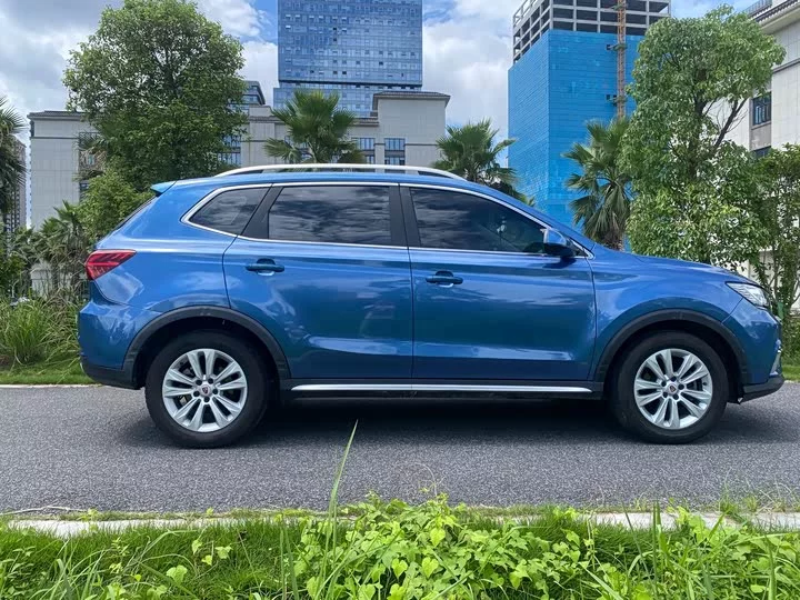 Roewe RX5