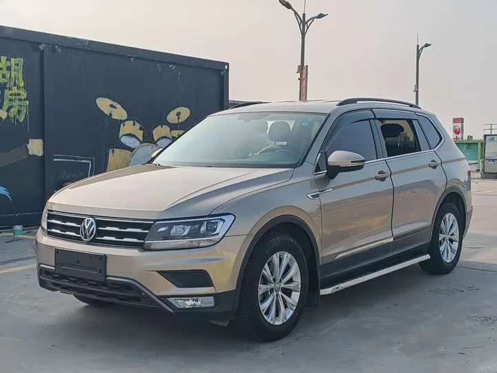 Volkswagen Tiguan L