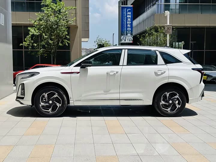 Hongqi HS3
