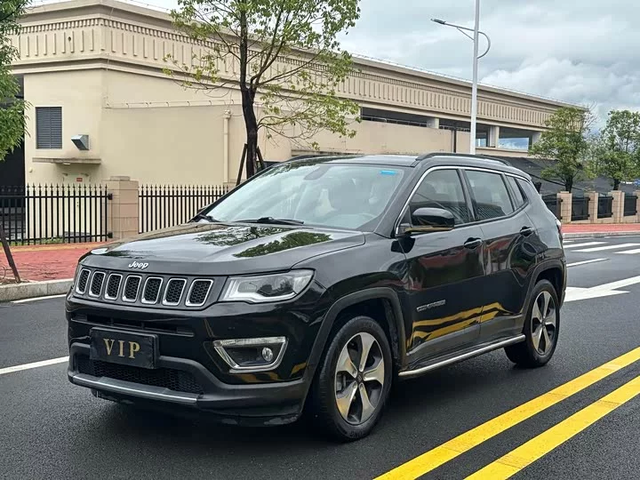 Jeep Guide to