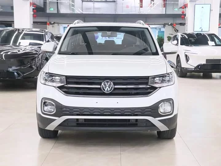 Volkswagen Explore the shadows