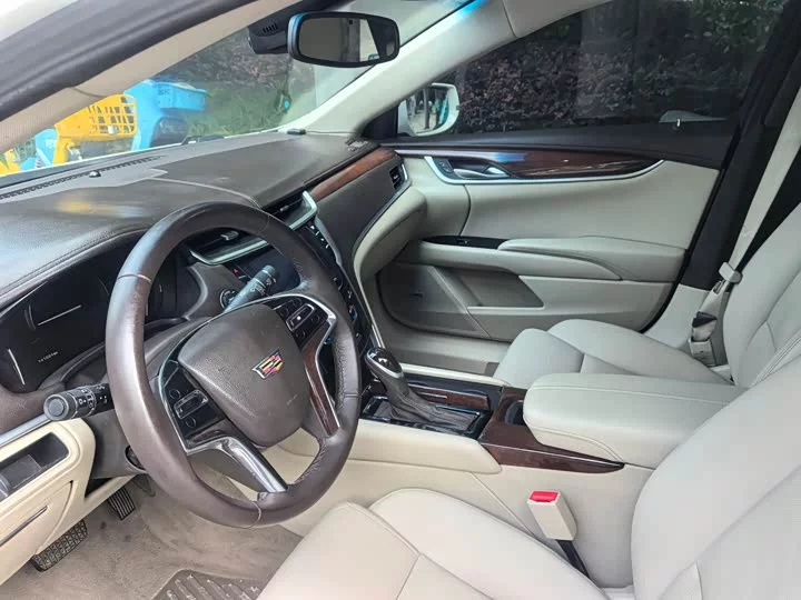 Cadillac XTS
