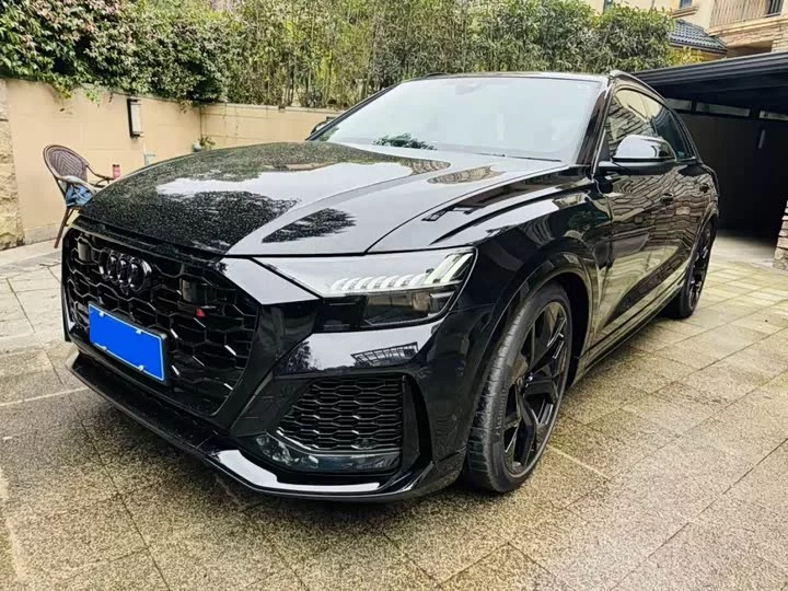 Audi RS Q8