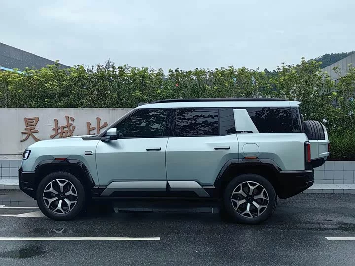 BYD Leopard Leopard 8