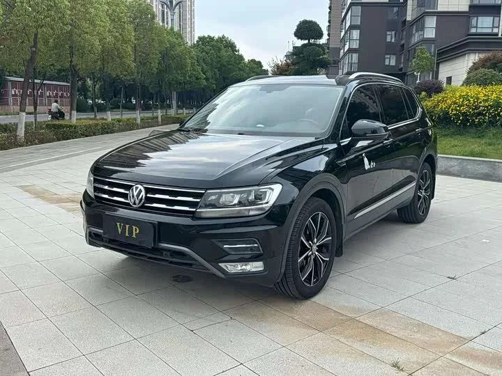 Volkswagen Tiguan L