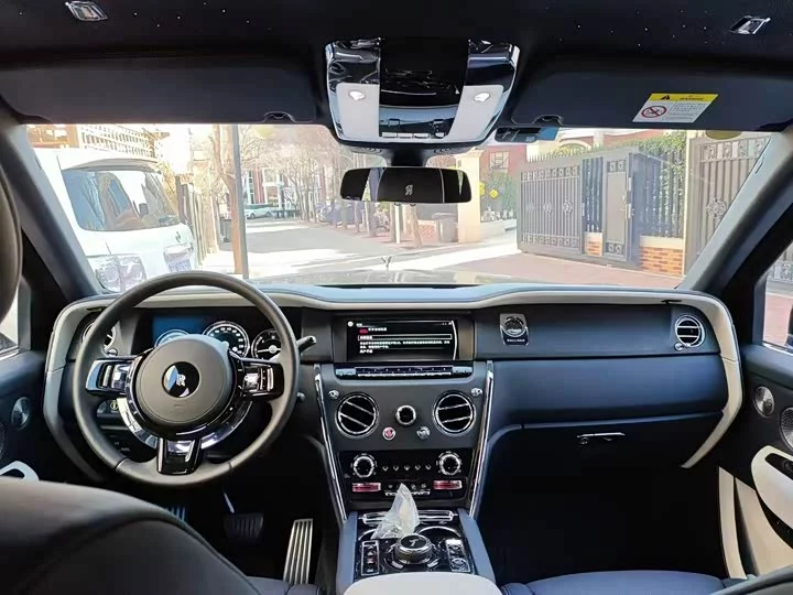 Rolls Royce Cullinan
