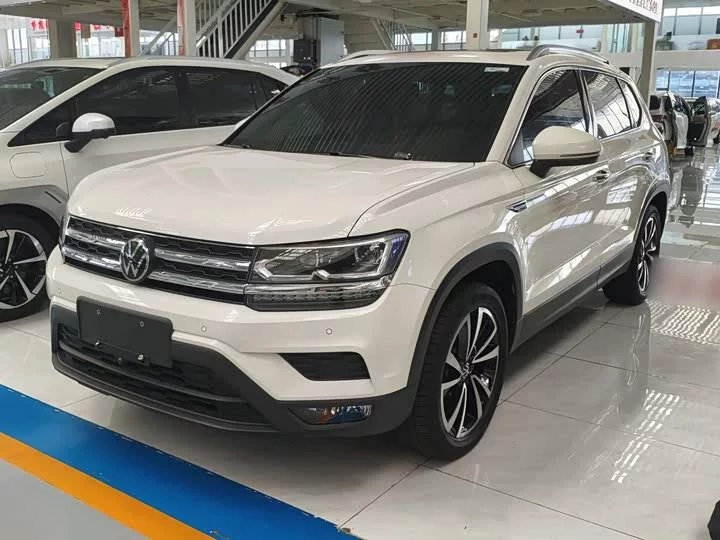 Volkswagen Tharu
