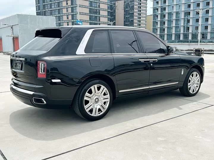 Rolls Royce Cullinan