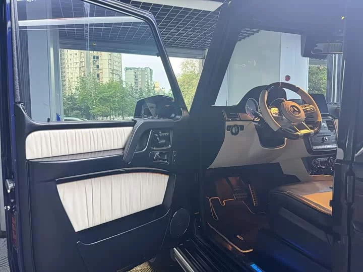 Mercedes-Benz G-rated