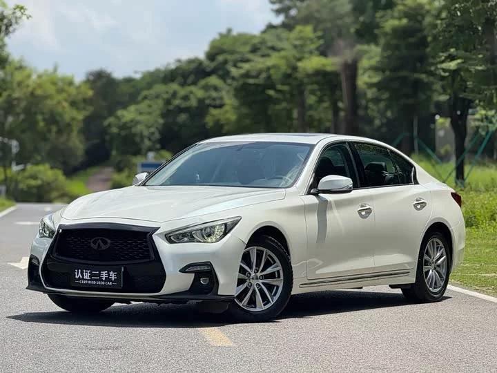 Infiniti Q50L