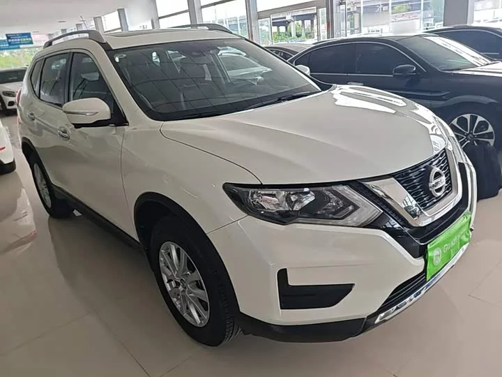 Nissan Qijun