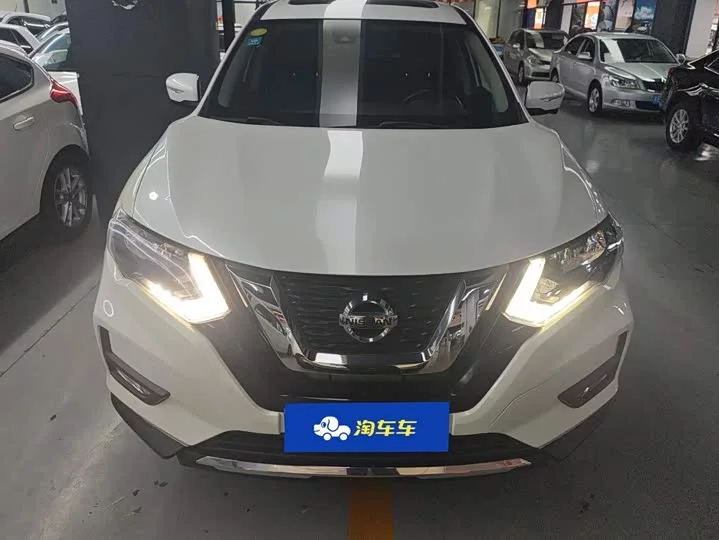 Nissan Qijun