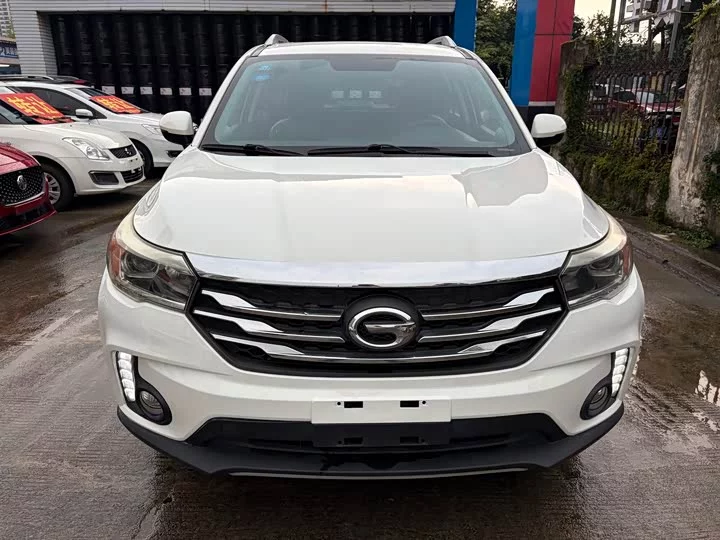 GAC Trumpchi GS4