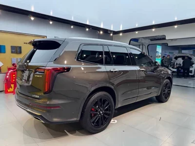 Cadillac XT6
