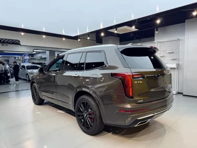 Cadillac XT6