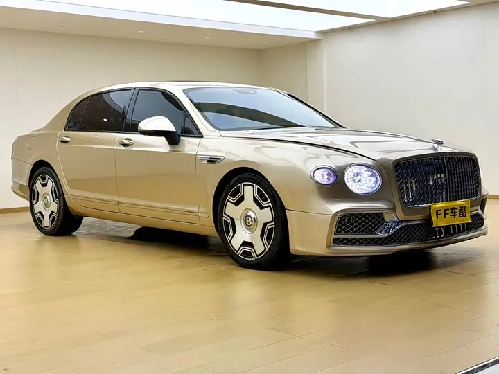 Bentley galloping