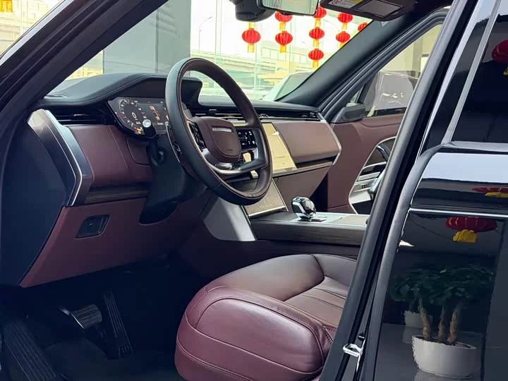 Land Rover range rover