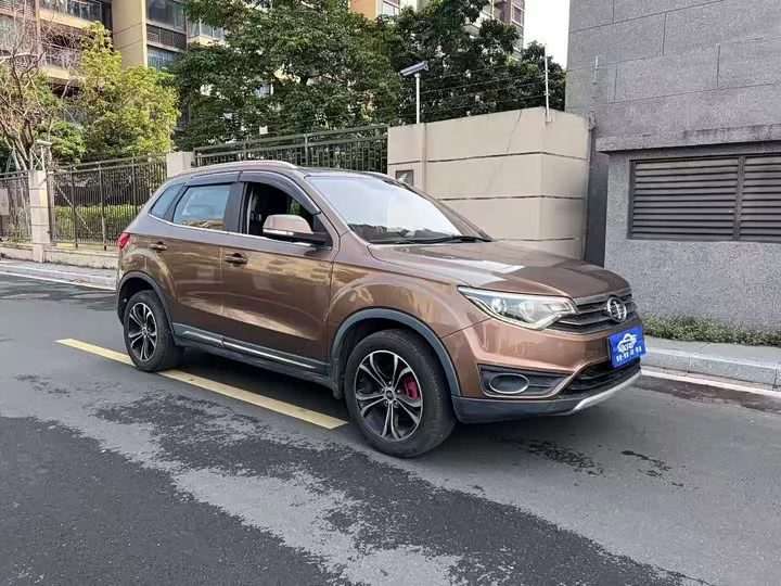 FAW Senya R7