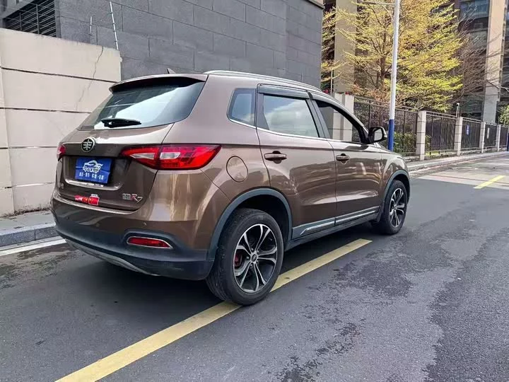 FAW Senya R7