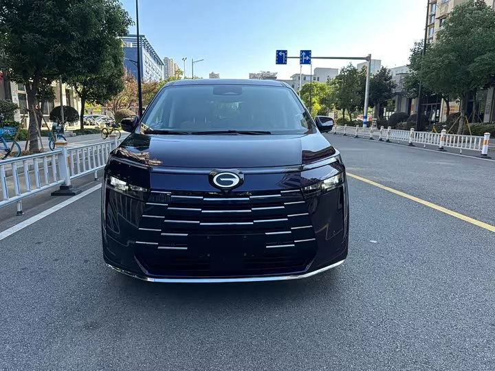 GAC Trumpchi E8 PHEV