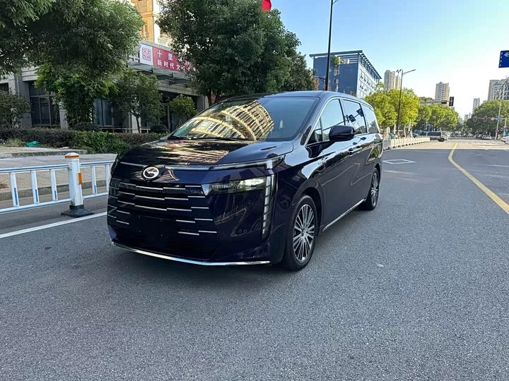 GAC Trumpchi E8 PHEV