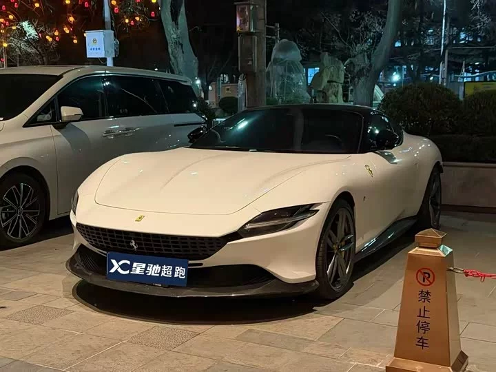 ferrari Roma