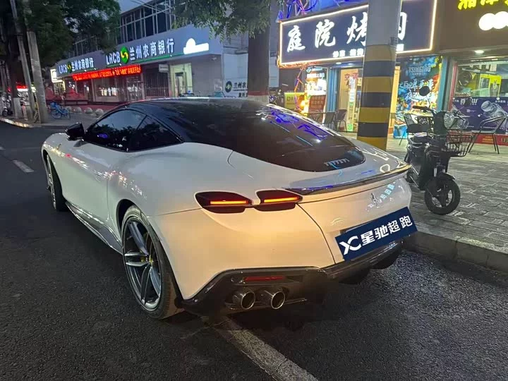 ferrari Roma