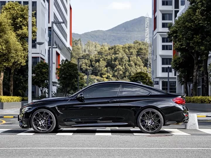 BMW M4