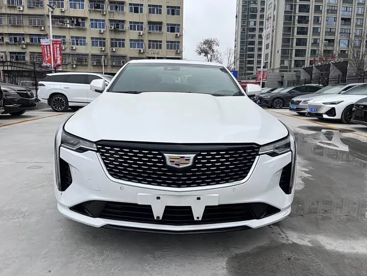 Cadillac CT4