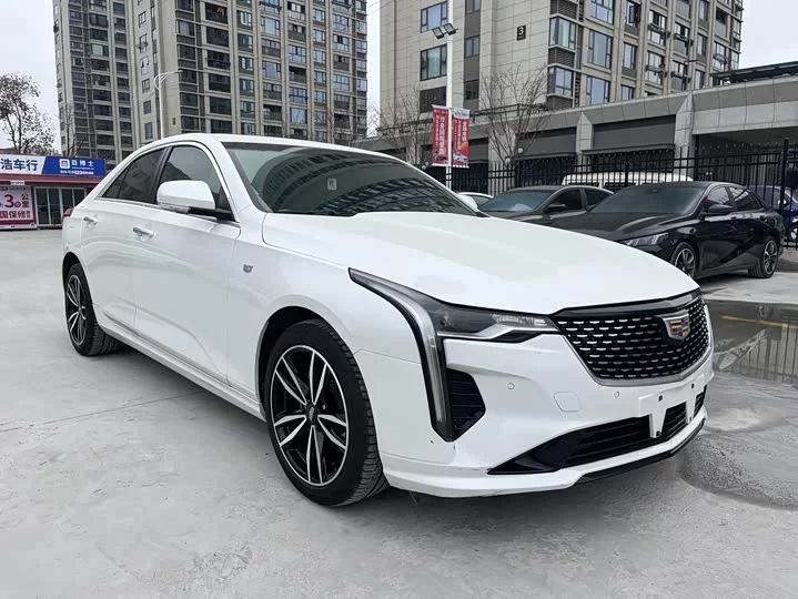 Cadillac CT4